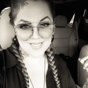 Meet your Posher, Selena